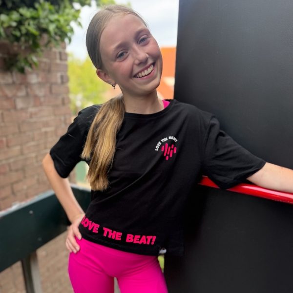 Cropped shirt Love the Beat (Soft roze & Zwart) - Afbeelding 2